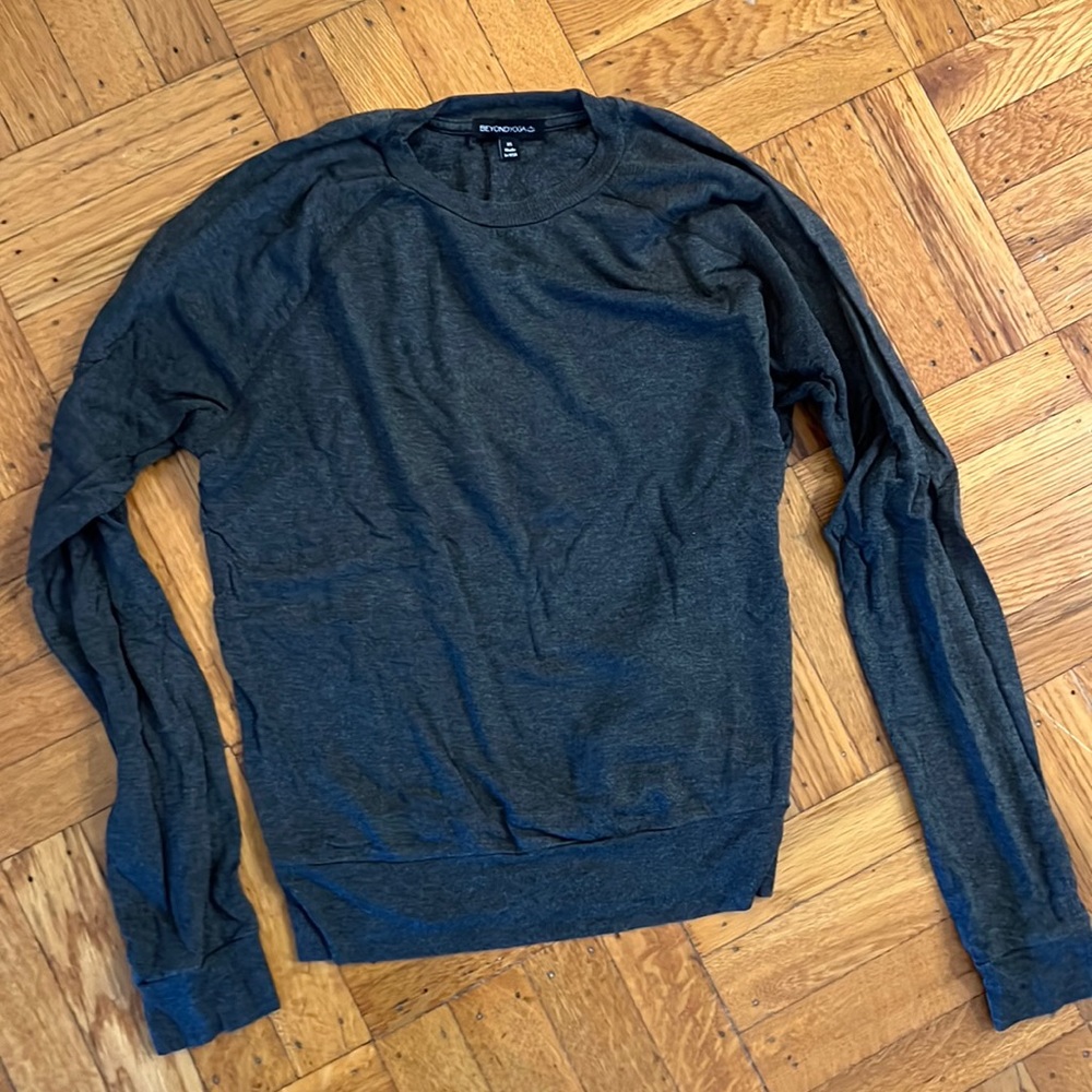 Beyond Yoga Grey Raglan Swearshirt